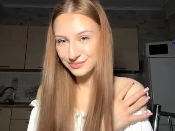 Earth_001 – webcam model profile photo Image 3