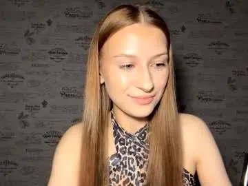 Earth_001 – webcam model profile photo Image 8