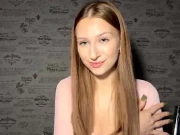 Earth_001 – webcam model profile photo Image 9