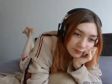 bisexualmilf – webcam model profile photo Image 10