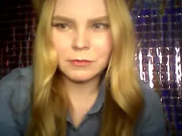 blushing_star – webcam model profile photo