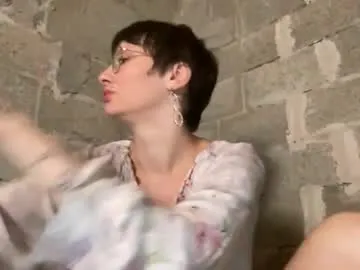 IORio2 – webcam model profile photo Image 7