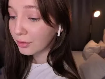 someone_sweet – webcam model profile photo Image 2