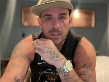 alexandjohntv – webcam model profile photo Image 10