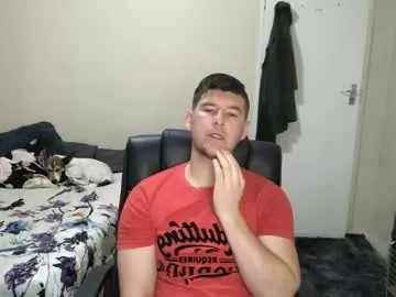 DomManlyGuy – webcam model profile photo Image 12