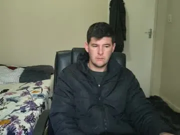 DomManlyGuy – webcam model profile photo Image 2