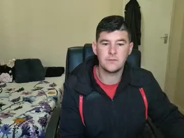 DomManlyGuy – webcam model profile photo Image 4