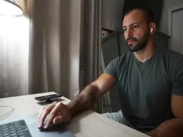 kai101010 – webcam model profile photo Image 2