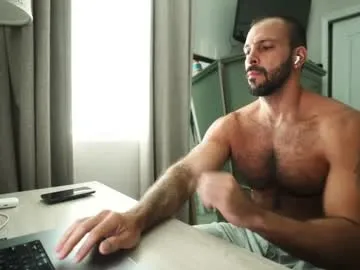 kai101010 – webcam model profile photo Image 3