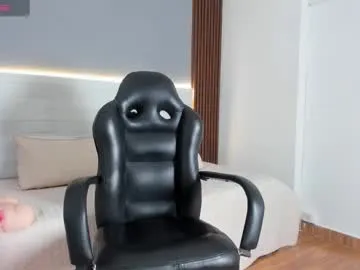 loving_ladies – webcam model profile photo Image 9