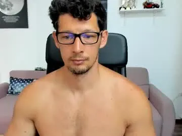 DomManlyGuy – webcam model profile photo Image 3