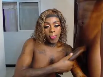 Earth_001 – webcam model profile photo Image 11