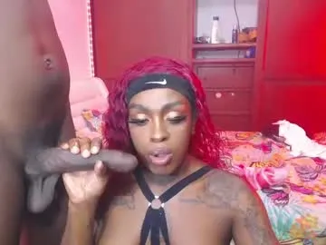 Earth_001 – webcam model profile photo Image 4