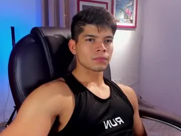 kii_wii – webcam model profile photo Image 8