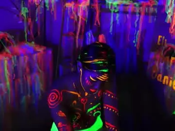 justbarbie – webcam model profile photo Image 8