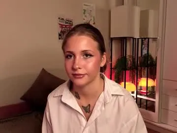 cutetomie – webcam model profile photo Image 4