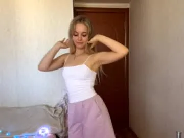 sellapink – webcam model profile photo Image 3