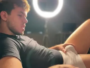 kai101010 – webcam model profile photo Image 17