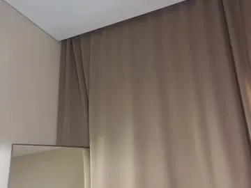 KatteAllya – webcam model profile photo Image 9