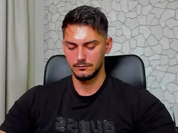 DomManlyGuy – webcam model profile photo Image 6