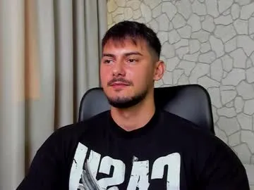 DomManlyGuy – webcam model profile photo Image 8