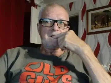 Earth_001 – webcam model profile photo Image 4