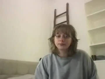 841_yayoi – webcam model profile photo Image 3