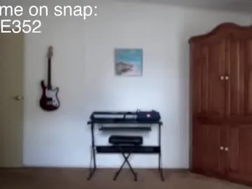 chinsemechan – webcam model profile photo Image 3