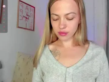 angelacianuro_2 – webcam model profile photo Image 2