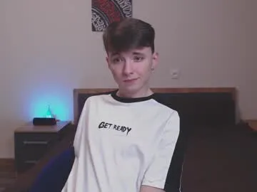 Benson18y – webcam model profile photo Image 2