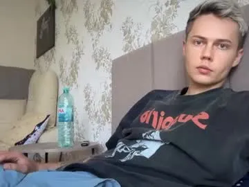 kai101010 – webcam model profile photo Image 7