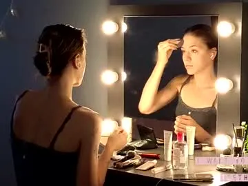 lollaberry – webcam model profile photo Image 2