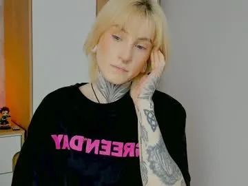 loving_ladies – webcam model profile photo Image 8