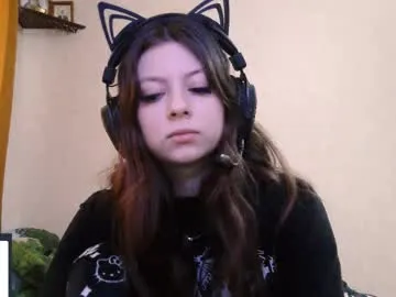 bisexualmilf – webcam model profile photo Image 15