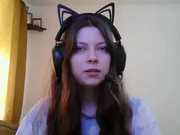 bisexualmilf – webcam model profile photo Image 17