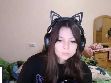 bisexualmilf – webcam model profile photo Image 18