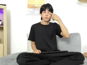 shy_college_girl – webcam model profile photo Image 14