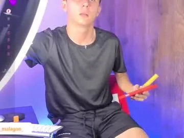 loving_ladies – webcam model profile photo Image 3