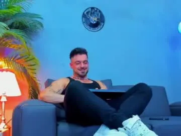 PabloArena – webcam model profile photo Image 19