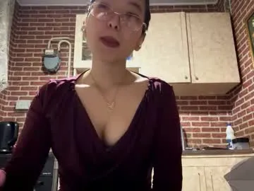 EmaSulivan – webcam model profile photo Image 4