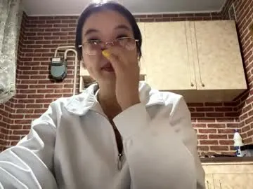 EmaSulivan – webcam model profile photo Image 5