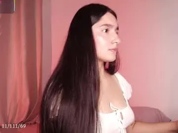 roouse – webcam model profile photo Image 14