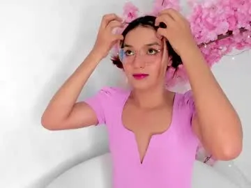parents_are_watching – webcam model profile photo Image 7