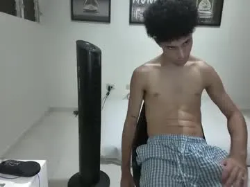 hornyshow_tv – webcam model profile photo Image 11