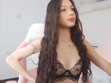 roouse – webcam model profile photo Image 3