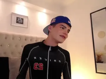 kai101010 – webcam model profile photo Image 3