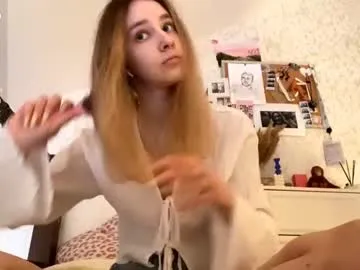 loving_ladies – webcam model profile photo Image 6