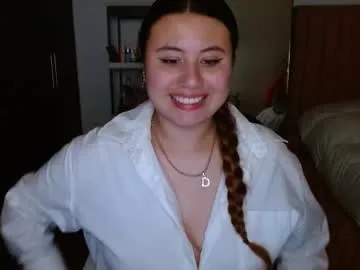 roouse – webcam model profile photo Image 8