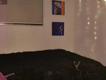 alexandjohntv – webcam model profile photo Image 12