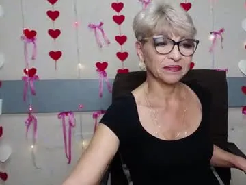 bisexualmilf – webcam model profile photo Image 8